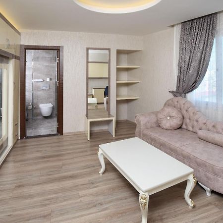 Adana Taskoeprue Hotel Exteriör bild