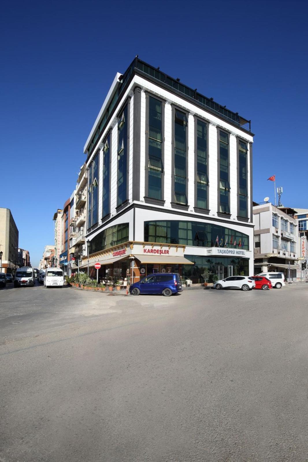 Adana Taskoeprue Hotel Exteriör bild