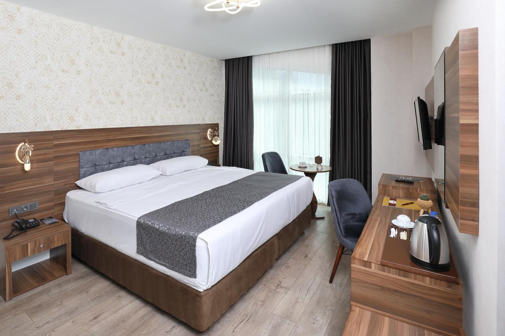 Adana Taskoeprue Hotel Exteriör bild