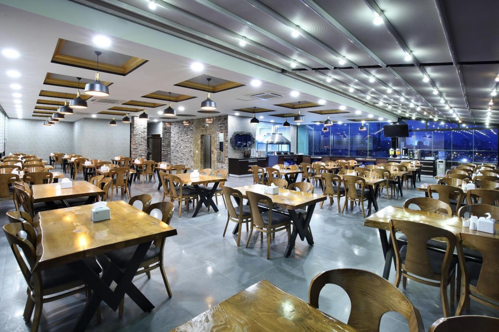 Adana Taskoeprue Hotel Exteriör bild